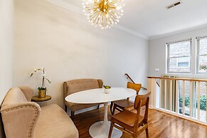 Windy City Getaway 3br 2ba Chicago Townhouse 3 Bedroom Home by RedAwni