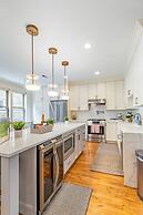 Windy City Getaway 3br 2ba Chicago Townhouse 3 Bedroom Home by RedAwni