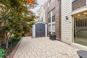 Windy City Getaway 3br 2ba Chicago Townhouse 3 Bedroom Home by RedAwni