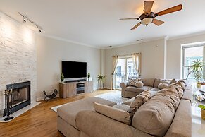 Windy City Getaway 3br 2ba Chicago Townhouse 3 Bedroom Home by RedAwni