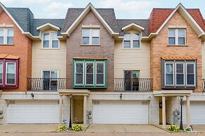 Windy City Getaway 3br 2ba Chicago Townhouse 3 Bedroom Home by RedAwni