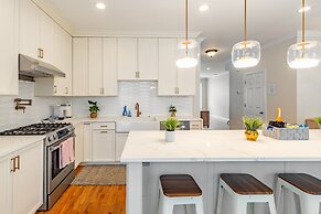 Windy City Getaway 3br 2ba Chicago Townhouse 3 Bedroom Home by RedAwni