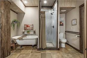 The Log Palace Private Guest Suite 2 Bedroom Cabin by RedAwning