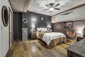 The Log Palace Private Guest Suite 2 Bedroom Cabin by RedAwning