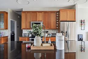 Family Paradise With Private Heated Pool 5 Bedroom Home by RedAwning