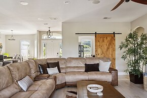 Family Paradise With Private Heated Pool 5 Bedroom Home by RedAwning