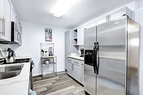 Charming Apartment In The Heart Of San Antonio 3 Bedroom Apts by RedAw