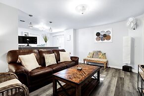 Charming Apartment In The Heart Of San Antonio 3 Bedroom Apts by RedAw
