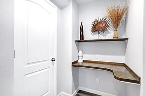 Charming Apartment In The Heart Of San Antonio 3 Bedroom Apts by RedAw
