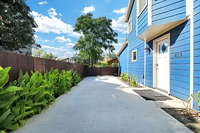 Charming Apartment In The Heart Of San Antonio 3 Bedroom Apts by RedAw