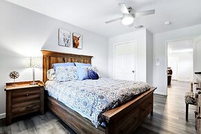 Charming Apartment In The Heart Of San Antonio 3 Bedroom Apts by RedAw