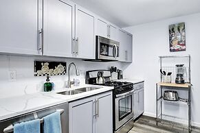 Charming Apartment In The Heart Of San Antonio 3 Bedroom Apts by RedAw