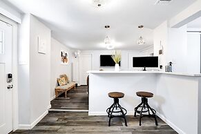 Charming Apartment In The Heart Of San Antonio 3 Bedroom Apts by RedAw