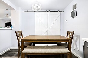 Charming Apartment In The Heart Of San Antonio 3 Bedroom Apts by RedAw