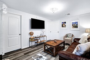 Charming Apartment In The Heart Of San Antonio 3 Bedroom Apts by RedAw