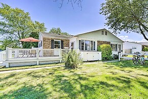 Captain's Quaders 2 Bedroom Home by RedAwning