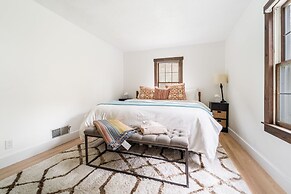 Blackwoods Old Country Home 5 Bedroom Home by RedAwning