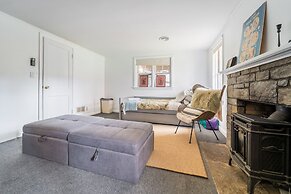 Blackwoods Old Country Home 5 Bedroom Home by RedAwning