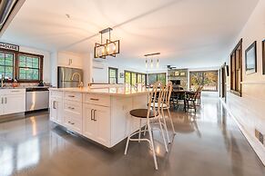 Blackwoods Old Country Home 5 Bedroom Home by RedAwning