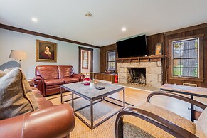 Blackwoods Old Country Home 5 Bedroom Home by RedAwning