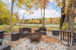 Blackwoods Old Country Home 5 Bedroom Home by RedAwning