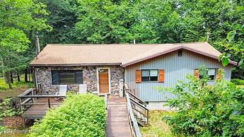 Casa Da Costa 3 Bedroom Home by RedAwning