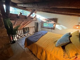 The Cabin Tranquil Lakefront Retreat 3 Bedroom Home by RedAwning