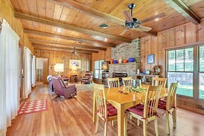 Shangri-la 2 Bedroom Home by RedAwning