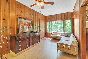 Shangri-la 2 Bedroom Home by RedAwning