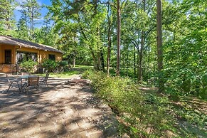 Shangri-la 2 Bedroom Home by RedAwning