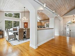 The Royal Canterbury Retreat - Lake Tahoe by RedAwning