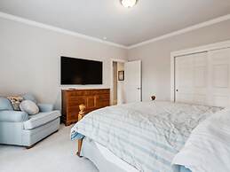 The Royal Canterbury Retreat - Lake Tahoe by RedAwning