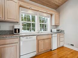 The Royal Canterbury Retreat - Lake Tahoe by RedAwning