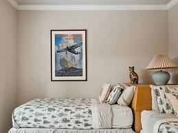 The Royal Canterbury Retreat - Lake Tahoe by RedAwning