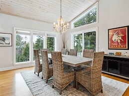 The Royal Canterbury Retreat - Lake Tahoe by RedAwning