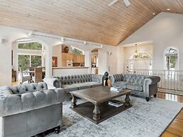 The Royal Canterbury Retreat - Lake Tahoe by RedAwning