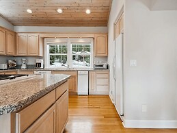 The Royal Canterbury Retreat - Lake Tahoe by RedAwning