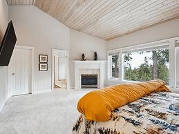 The Royal Canterbury Retreat - Lake Tahoe by RedAwning