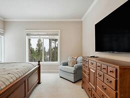 The Royal Canterbury Retreat - Lake Tahoe by RedAwning