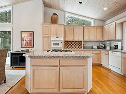 The Royal Canterbury Retreat - Lake Tahoe by RedAwning