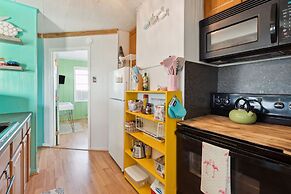 Mingo Manor 2 Bedroom Home by RedAwning