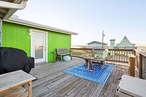 Mingo Manor 2 Bedroom Home by RedAwning