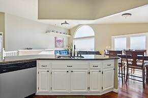 Elegant Escape 4 Bedroom Home by RedAwning