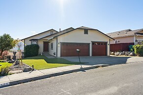 Elegant Escape 4 Bedroom Home by RedAwning