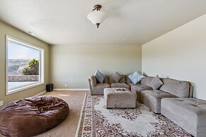 Elegant Escape 4 Bedroom Home by RedAwning