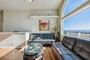 Elegant Escape 4 Bedroom Home by RedAwning