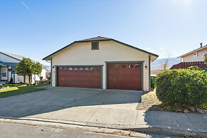 Elegant Escape 4 Bedroom Home by RedAwning