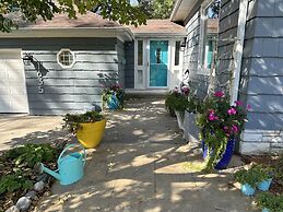 Casa Kelly 4 Bedroom Home by RedAwning