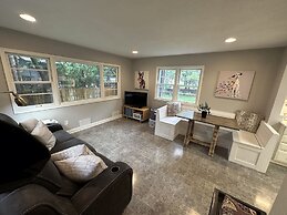 Casa Kelly 4 Bedroom Home by RedAwning