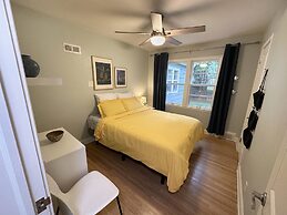 Casa Kelly 4 Bedroom Home by RedAwning